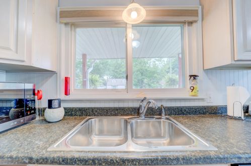 1205 Ml Ave, Meskegon MI 49445-3013 exterior