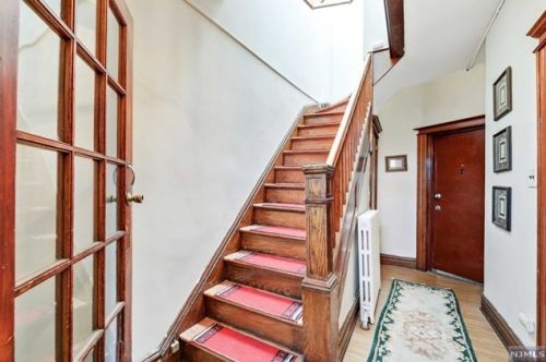 361 Jersey Ave, Fairview NJ 07022-1204 exterior