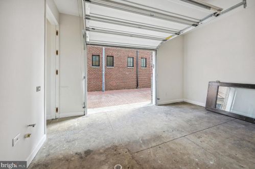 932 O St, Washington DC  20001-4265 exterior