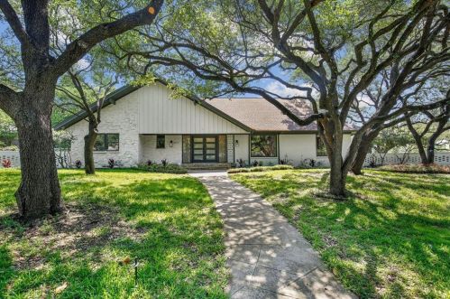 6873 Greenwich Ln, Dallas TX  75230-2845 exterior