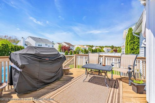 15 Emily Dr, Old Bridge NJ 08857-3809 exterior