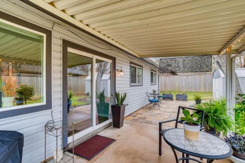 2403 Aldford Dr, Austin TX 78745-4822 exterior