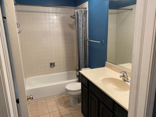 4859 Pulaski Rd, Chicago, IL 60632-4115