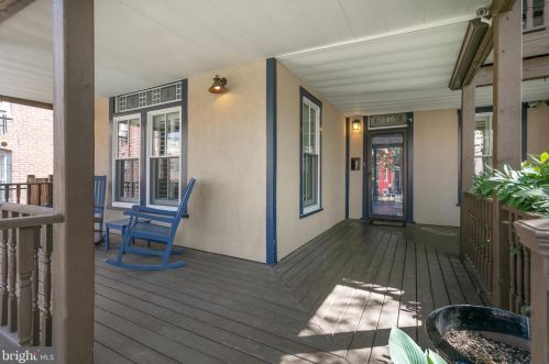 216 Elm St, Washington, DC 20001-1714