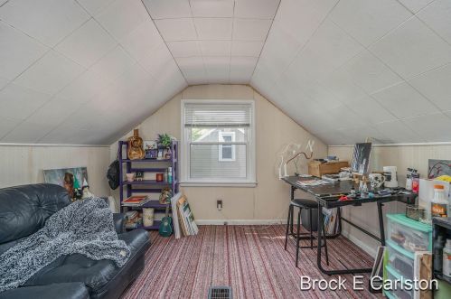 860 Brookside Dr, Meskegon MI 49441-5364 exterior