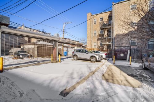 4220 King Dr, Chicago IL 60653-2602 exterior