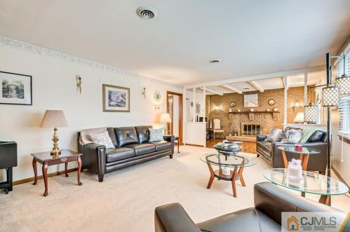 120 11th Ave, New Brunswick NJ 08904-3231 exterior