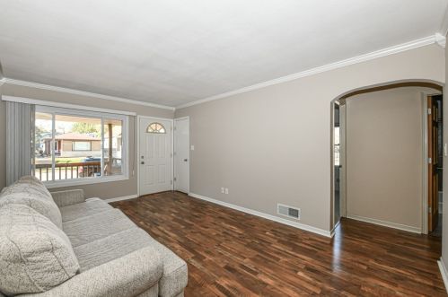 2254 61st St, Milwaukee, WI 53213-1502