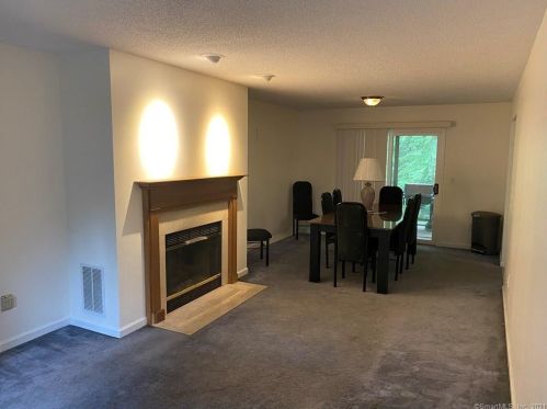 375 Dunfey Ln, Windsor, CT 06095-2314