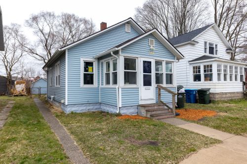 268 Merrill Ave, Meskegon, MI 49441-2070