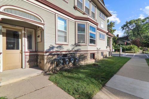 422 Baldwin St, Madison WI 53703-1746 exterior