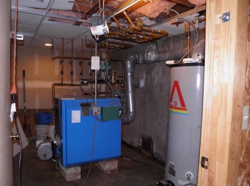 52 Carol Ave, Killingly CT 06239-4244 exterior