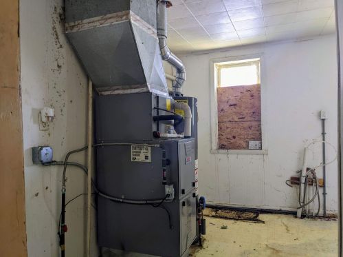 2028 Dyson St, Meskegon MI 49444-1224 exterior