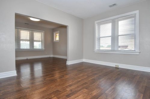 8206 Gravois Ave, Saint Louis MO  63123 exterior