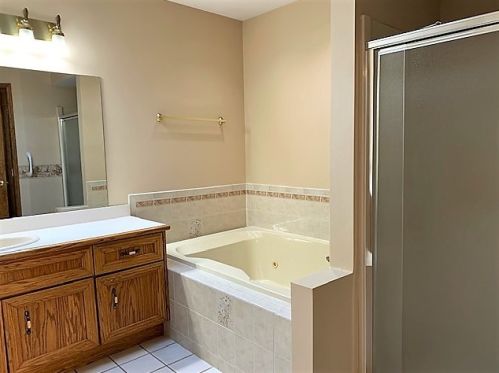 1114 Rosewood St, Joliet IL 60404-9412 exterior