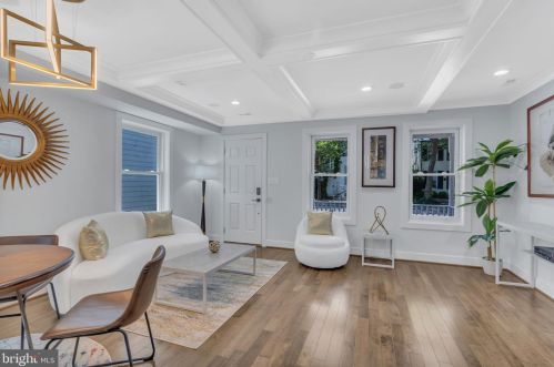 315 Patrick St, Alexandria VA 22314-2443 exterior