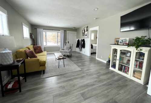 975 Evanston Ave, Meskegon MI  49442-4062 exterior