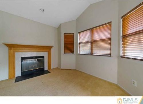 125 Exeter Ct, Piscataway NJ  08854-2178 exterior