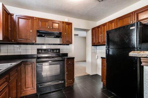 7530 Caillet St, Dallas TX 75209-4002 exterior