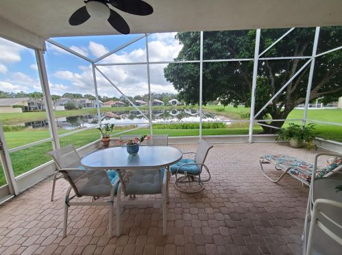 11637 Castellon Ct, Boynton Beach FL 33437-4085 exterior