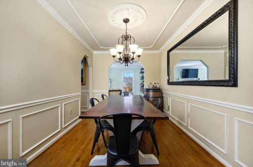 7312 Mallory Cir, Alexandria VA 22315-4704 exterior