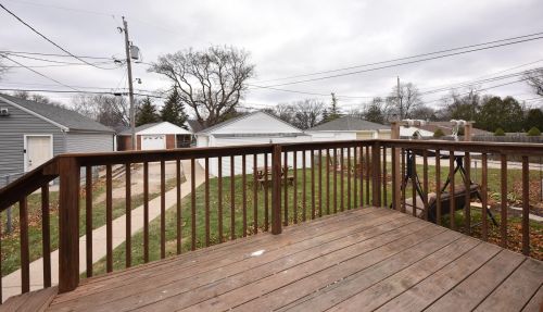 8006 Lisbon Ave, Milwaukee WI 53208-2052 exterior