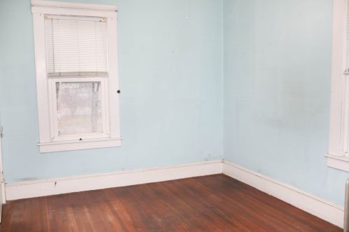 74 Hilton St, Chicopee MA 01020-3552 exterior