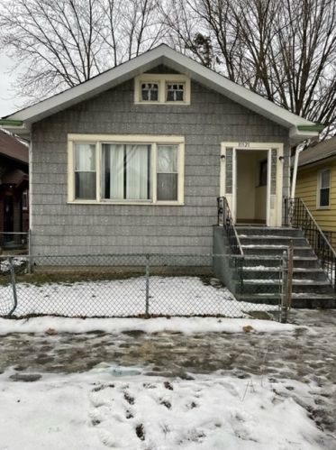 11521 Parnell Ave, Chicago IL 60628-4721 exterior