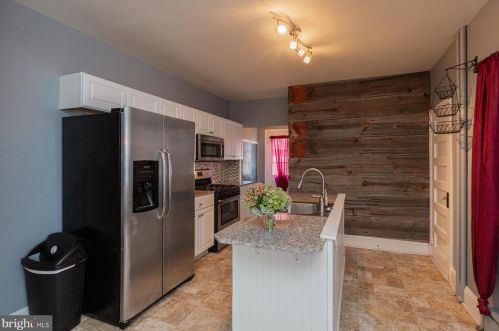 932 Lititz Ave, Lancaster PA 17602-1919 exterior