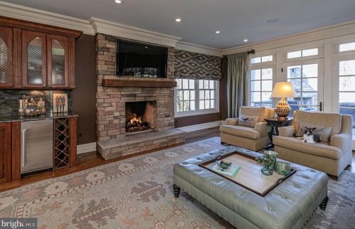 219 Edgerstoune Rd, Princeton NJ 08540-6716 exterior