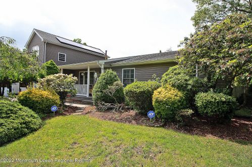 363 Constitution Dr, Lacey NJ 08731-1723 exterior