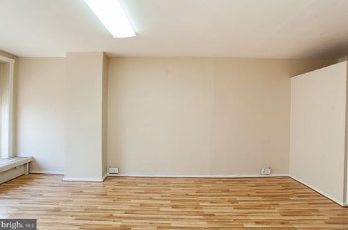 3358 Front St, Philadelphia PA 19106-3001 exterior