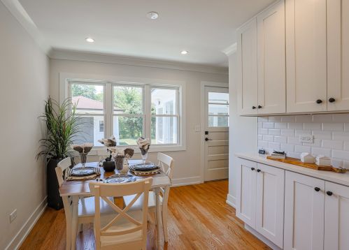 804 Fairfield Ave, Elmhurst IL  60126-4711 exterior