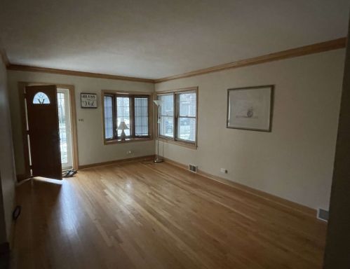 6011 Monitor Ave, Chicago, IL 60638-4421