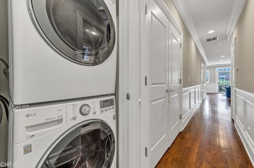 1519 Cleveland Ave, Chicago IL 60610-1109 exterior