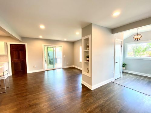 596 Euclid Ave, Elmhurst IL  60126-4336 exterior