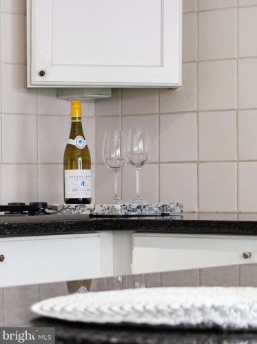 310 16th St, Philadelphia PA  19102-4907 exterior