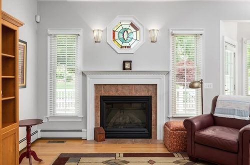 97 Gaskill St, Woonsocket RI 02895-1011 exterior