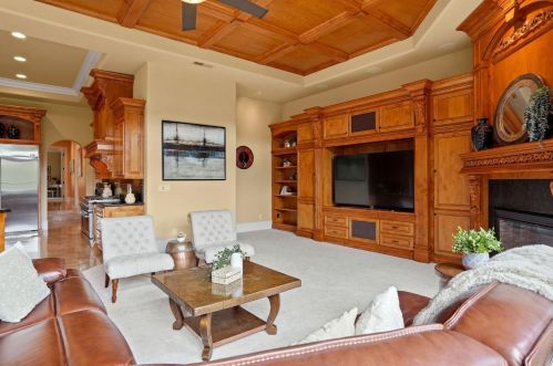 6069 Aldea Dr, Folsom CA 95762-7717 exterior