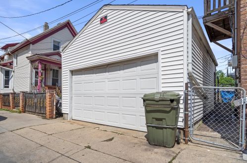 1434 Washington St, Milwaukee WI  53204-2275 exterior