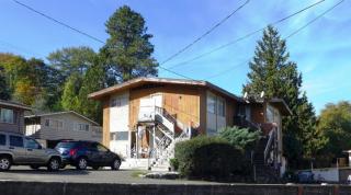 10015 17 Pl, Seattle WA  98115-3420 exterior