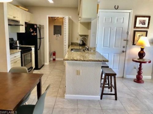 2550 Alafaya Trl, Orlando FL  12107-3607 exterior