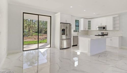 3422 45 Ave, Naples FL 34120-6410 exterior