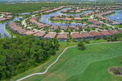 6653 Costa Cir, Naples FL 34113-1703 exterior