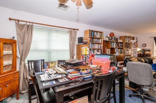 24 Jimal Dr, Middletown NY 10940-3650 exterior