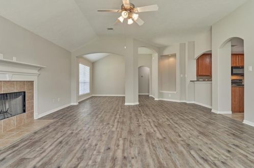 12222 Hawthorne Dr, Montgomery TX 77356-5449 exterior