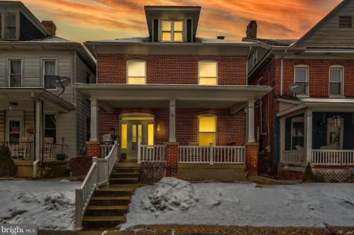 373 High St, Hanover PA 17331-3922 exterior