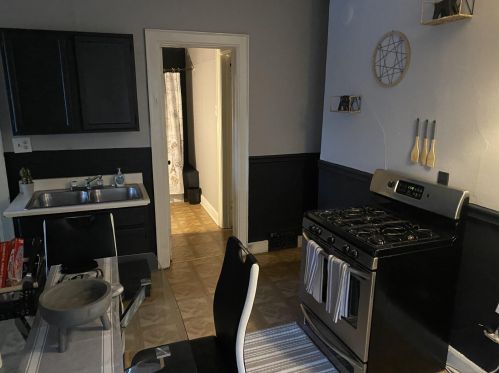 2845 18th St, Milwaukee, WI 53206-2137