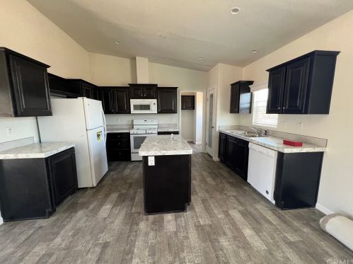 21047 Dawes St, Perris CA 92570-6342 exterior