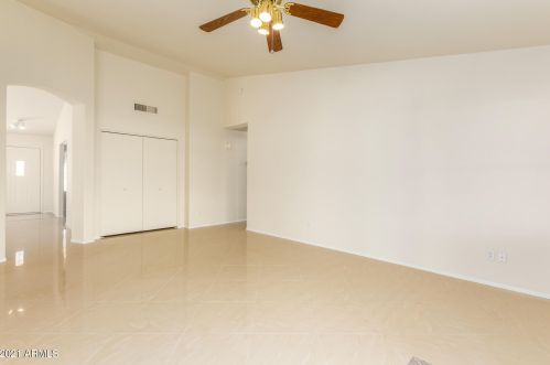 3046 Emile Zola Ave, Phoenix AZ 85032-6414 exterior